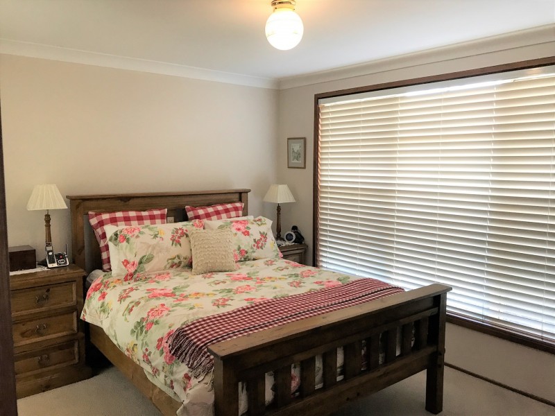 16 Conroy Crescent, Kariong NSW 2250