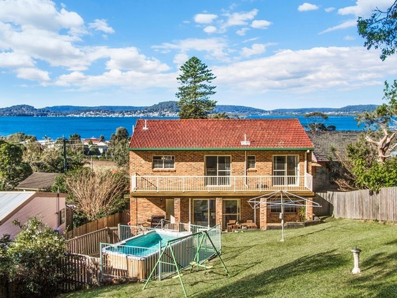 5 Jacaranda Crescent, Tascott NSW 2250