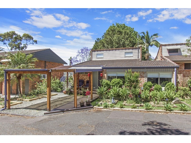 2/156a Brisbane Water Drive, Point Clare NSW 2250