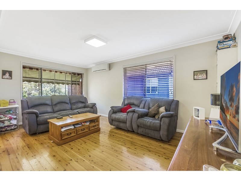16 Sunnyside Avenue, Point Clare NSW 2250