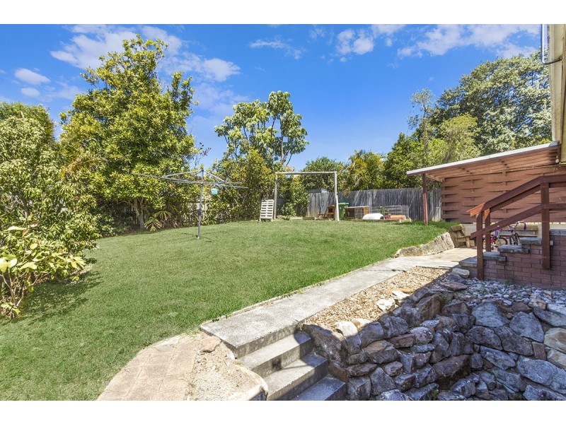 16 Sunnyside Avenue, Point Clare NSW 2250