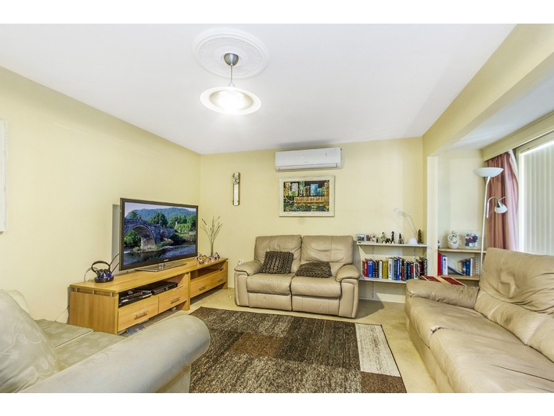 18 Grace Avenue, Point Clare NSW 2250