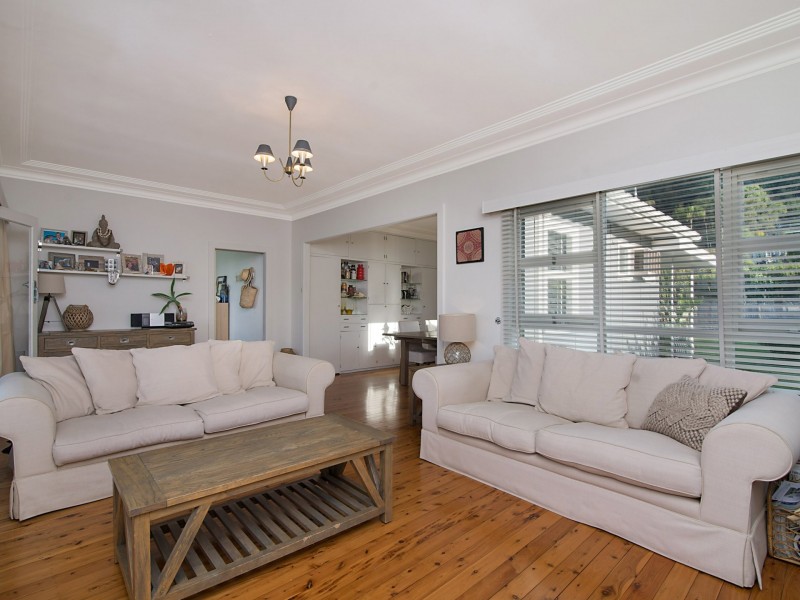 84 Brisbane Water Drive, Koolewong NSW 2256