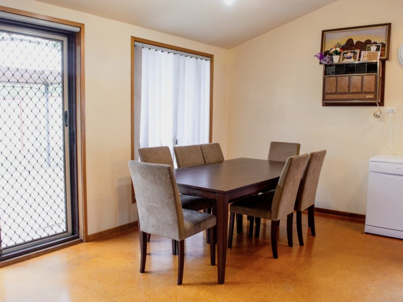 4 Sawyer Close, Green Point NSW 2251