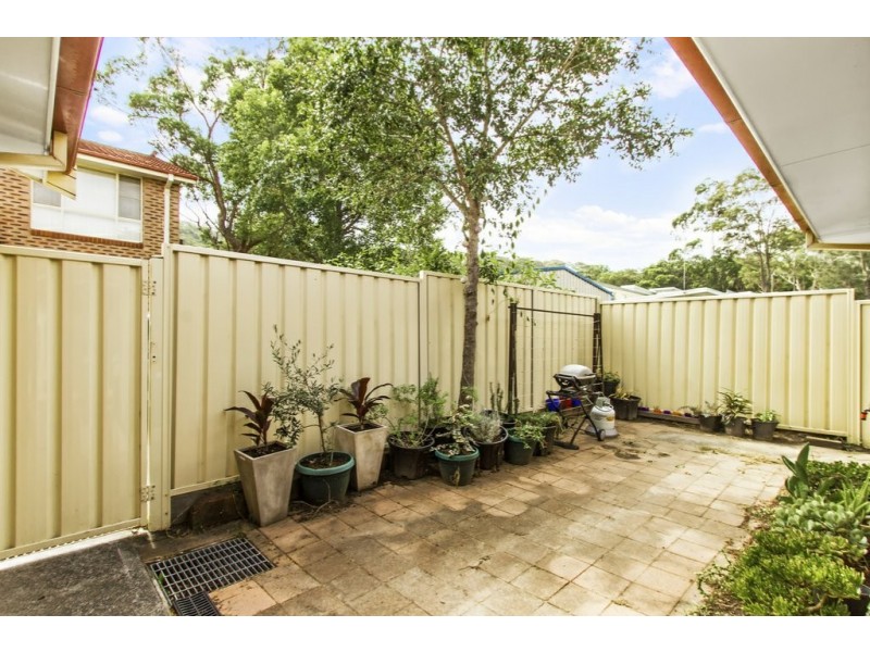 2/69a Brisbane Water Drive, Point Clare NSW 2250