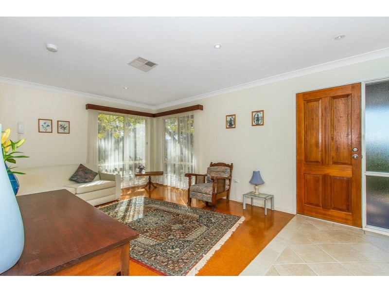 37a Nioka Avenue, Point Clare NSW 2250