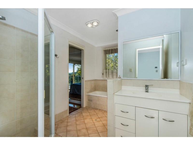 37a Nioka Avenue, Point Clare NSW 2250