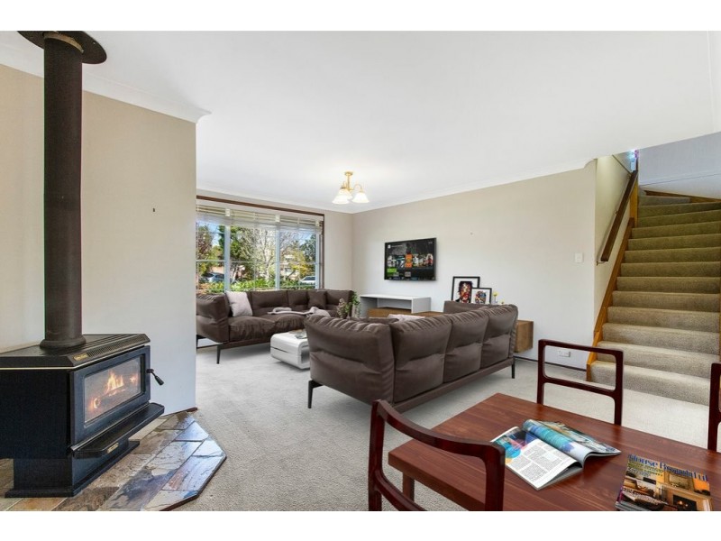 16 Conroy Crescent, Kariong NSW 2250