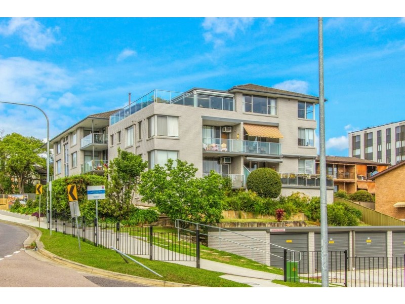 2/39 Masons Pde, Gosford NSW 2250