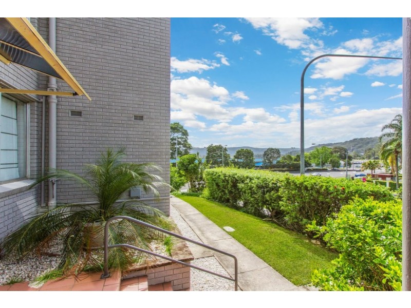 2/39 Masons Pde, Gosford NSW 2250