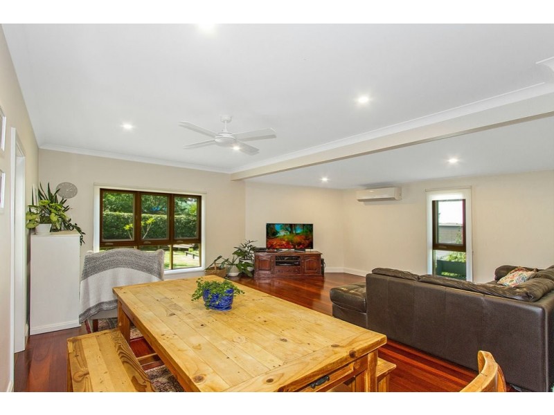 26 Scott Street, Point Clare NSW 2250