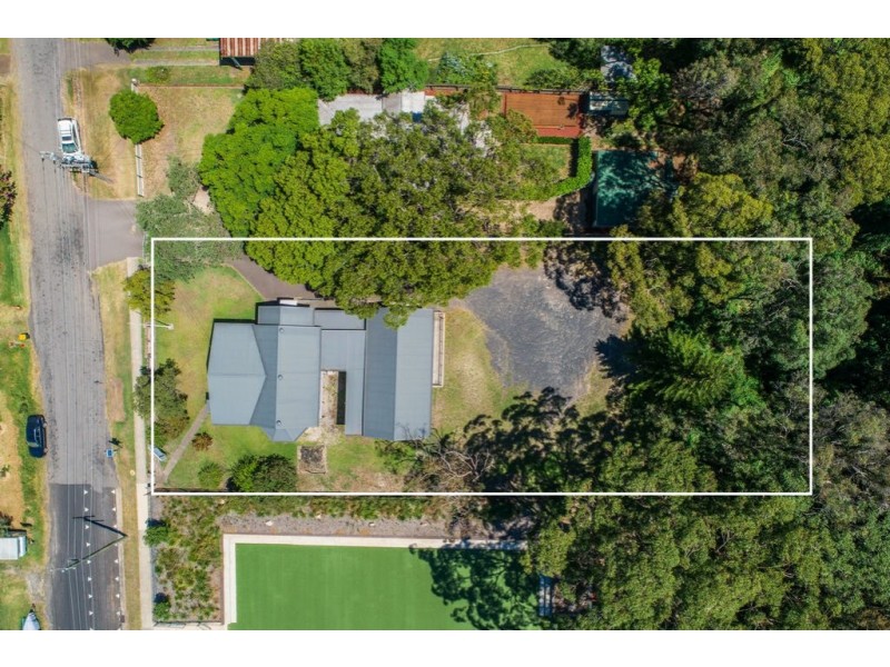 23 Takari Avenue, Point Clare NSW 2250