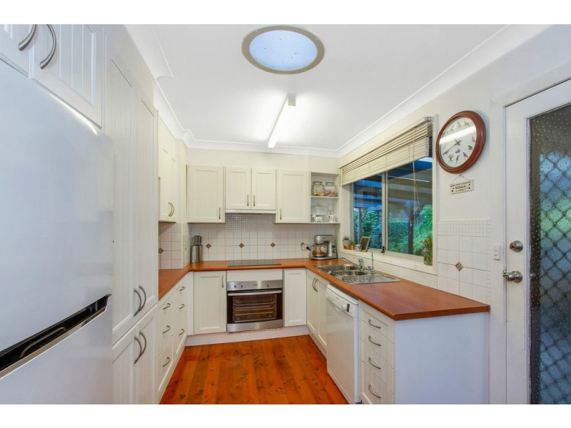 4 Gull Place, Tascott NSW 2250