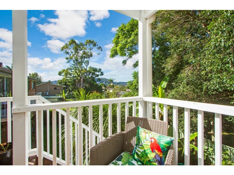 2/156a Brisbane Water Drive, Point Clare NSW 2250