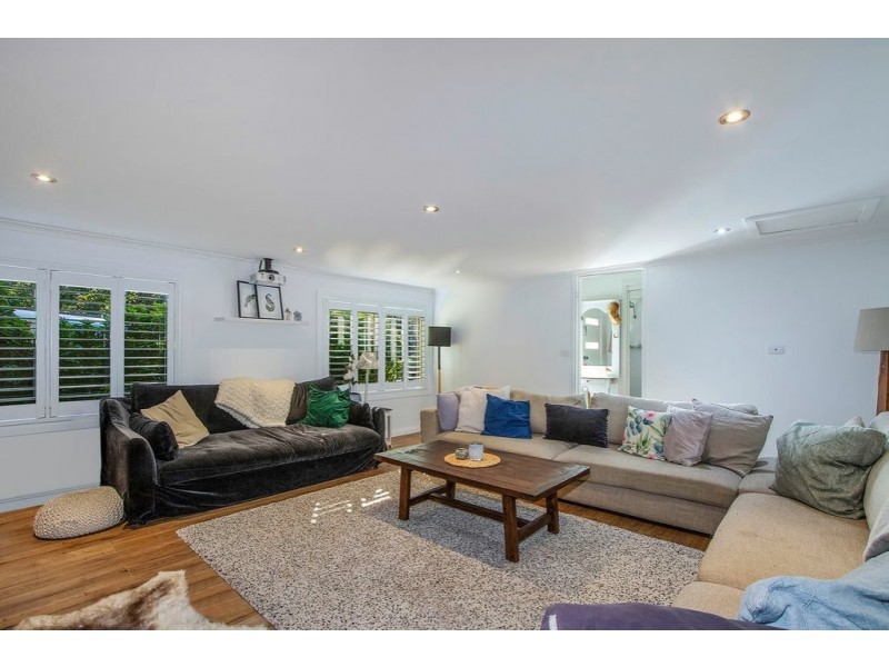 2/156a Brisbane Water Drive, Point Clare NSW 2250