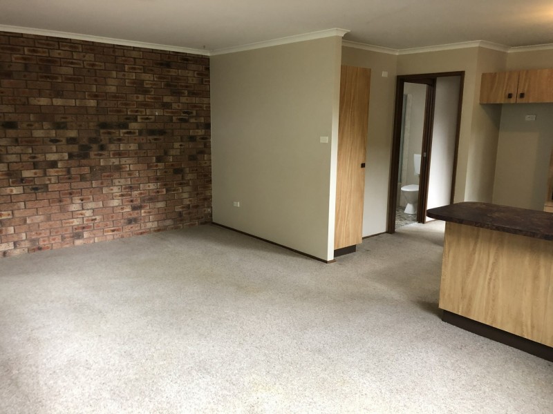 2/41 Brisbane Water Drive, Point Clare NSW 2250