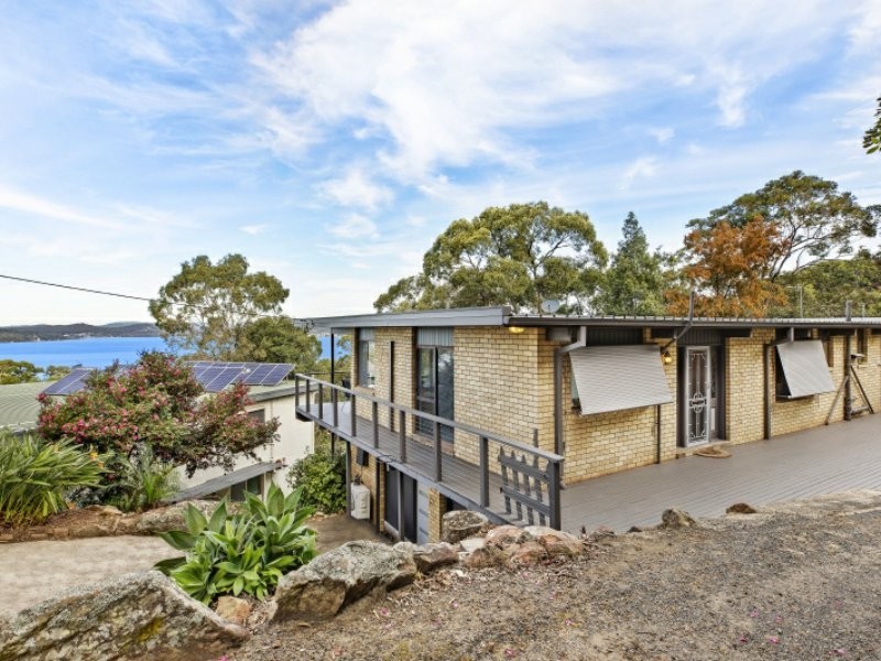 30 Penang Street, Point Clare NSW 2250
