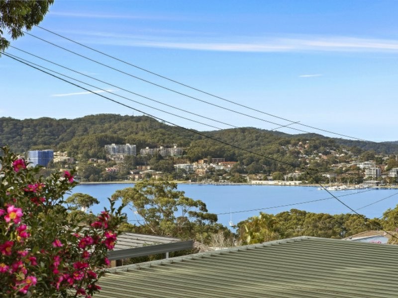 30 Penang Street, Point Clare NSW 2250