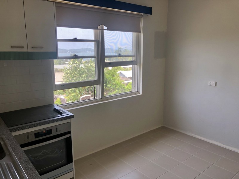 16b Hughes Street, Point Clare NSW 2250