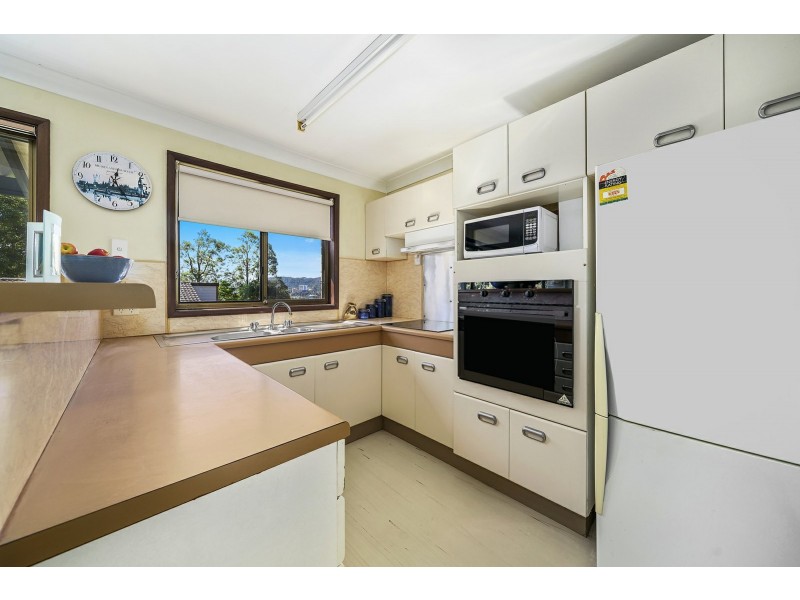 30/31 Fiona Street, Point Clare NSW 2250