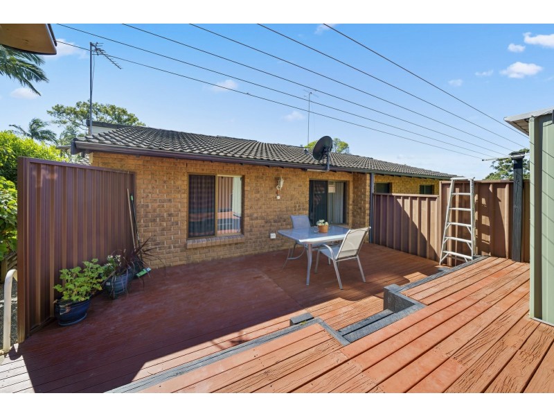 30/31 Fiona Street, Point Clare NSW 2250