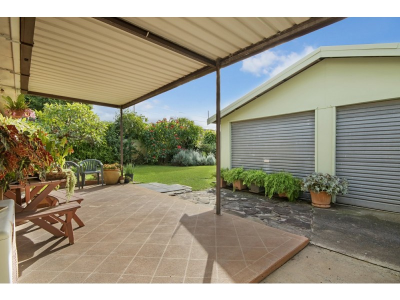 24 Dunban Road, Woy Woy NSW 2256