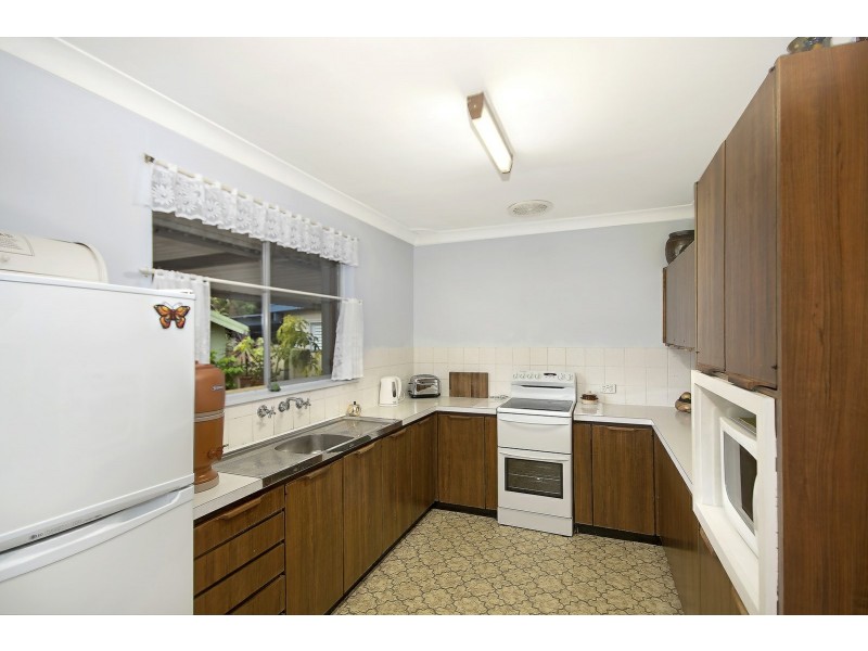 24 Dunban Road, Woy Woy NSW 2256