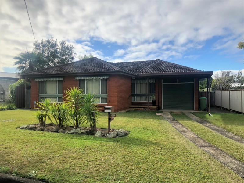 1 Ferguson Close, West Gosford NSW 2250