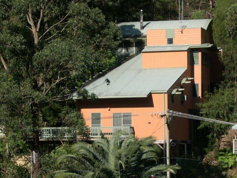 33 Melaleuca Crescent, Tascott NSW 2250