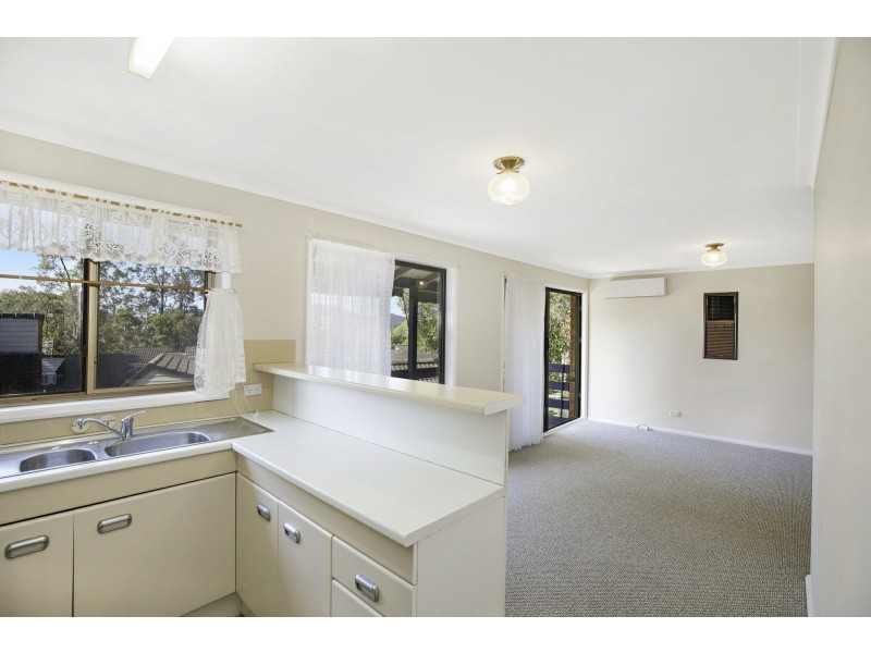 29/31 Fiona Street, Point Clare NSW 2250