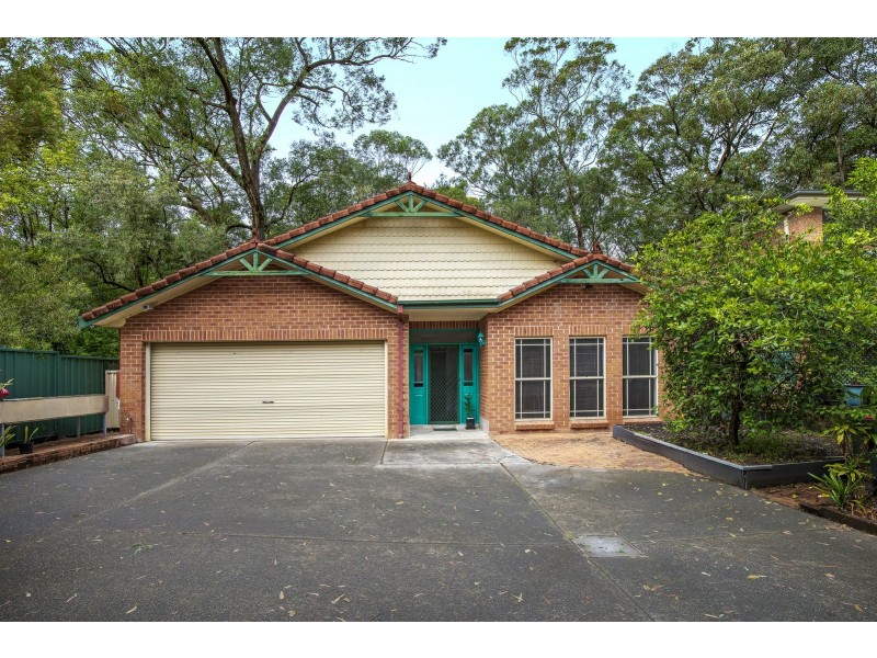 2/8 Scott Street, Point Clare NSW 2250