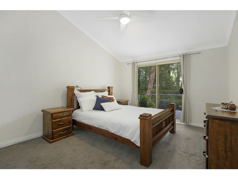 2/8 Scott Street, Point Clare NSW 2250