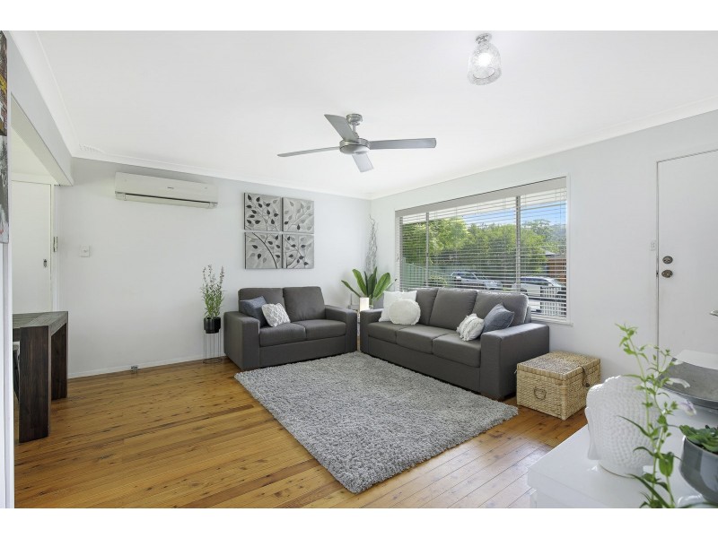 2 Sunshine Drive, Point Clare NSW 2250