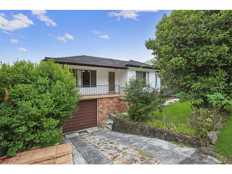 20 Tania Drive, Point Clare NSW 2250