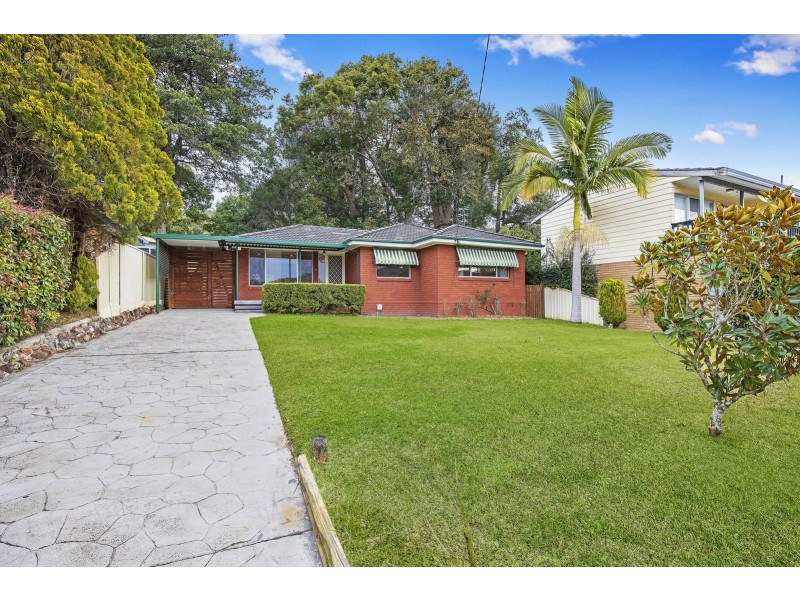 14 Priestley Parade, Point Clare NSW 2250