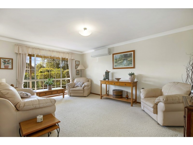 2/6 Donna Close, Lisarow NSW 2250