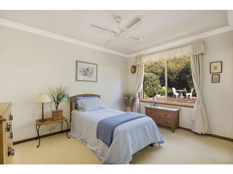 2/6 Donna Close, Lisarow NSW 2250