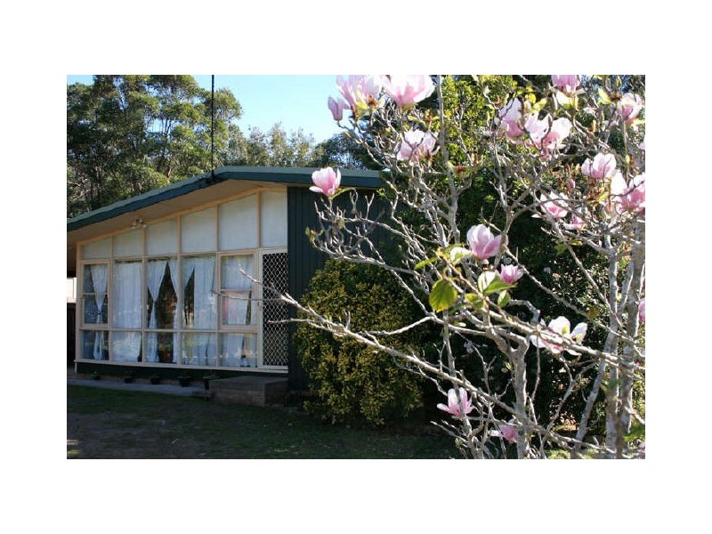 29 Golden Avenue, Point Clare NSW 2250