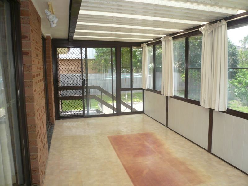 10 Northwind Avenue, Point Clare NSW 2250