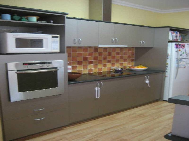 40 Lowan Loop, Karawara WA 6152