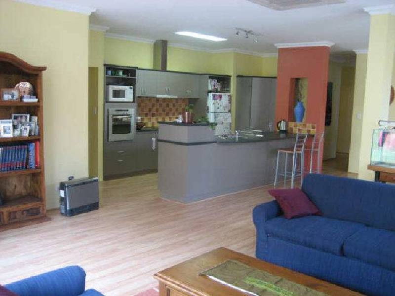 40 Lowan Loop, Karawara WA 6152