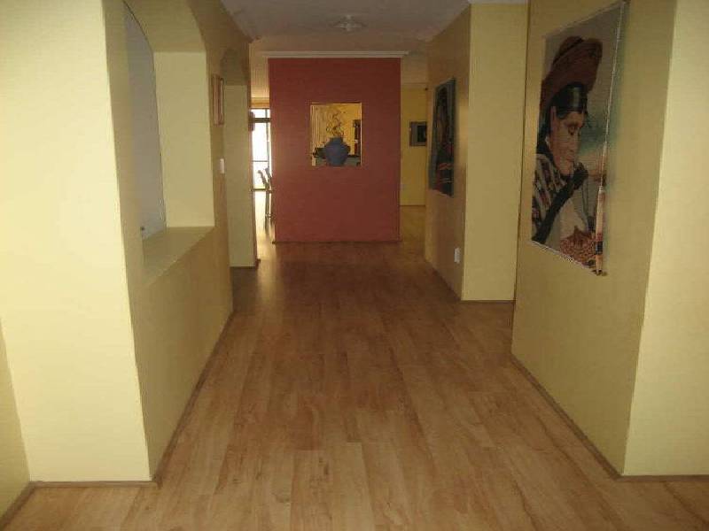 40 Lowan Loop, Karawara WA 6152