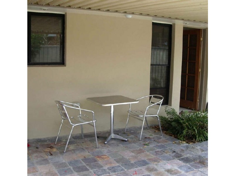 Apt 2/1 Rosa Street, Birkdale QLD 4159