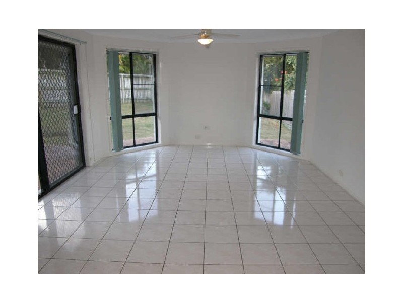 2 Eastcote Lane, Wellington Point QLD 4160