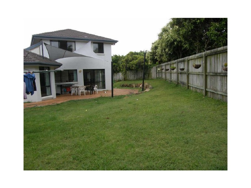 2 Eastcote Lane, Wellington Point QLD 4160