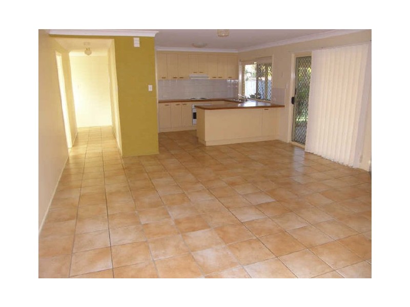 12 Moonlight Place, Capalaba QLD 4157