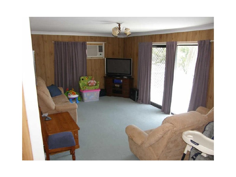 64 Holland, Capalaba QLD 4157