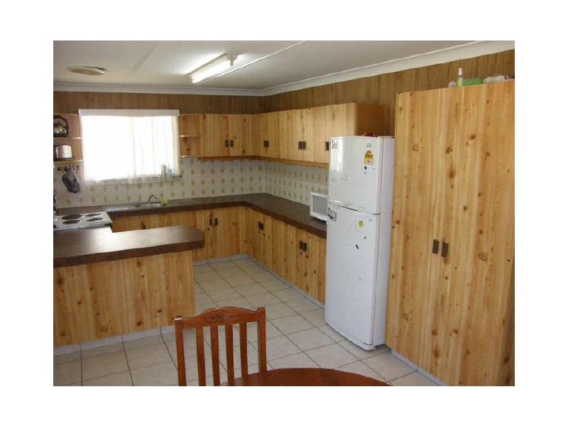 64 Holland, Capalaba QLD 4157