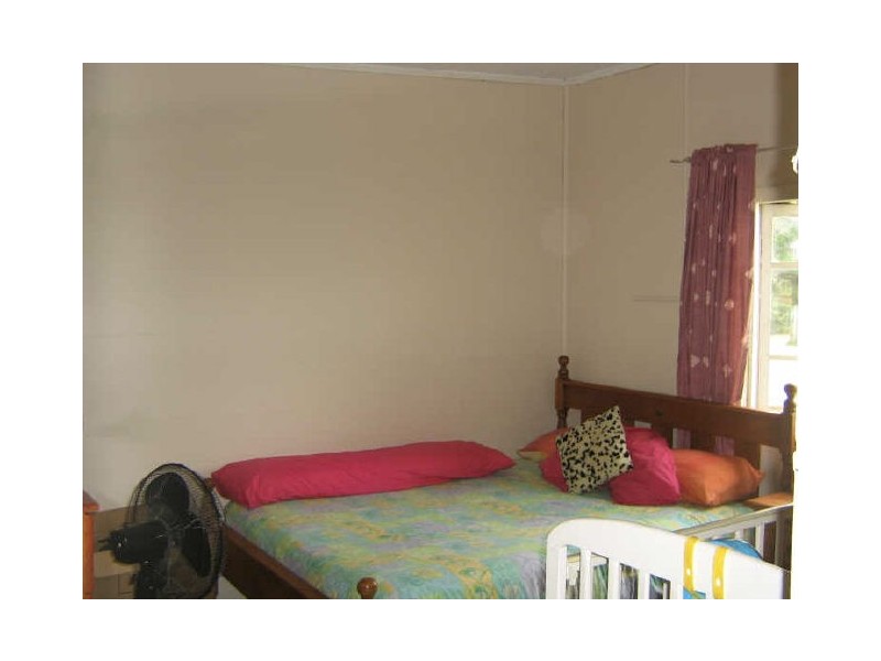 2/12 Pittwin Road North, Capalaba QLD 4157