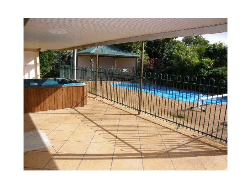 11 High View Drive, Cleveland QLD 4163